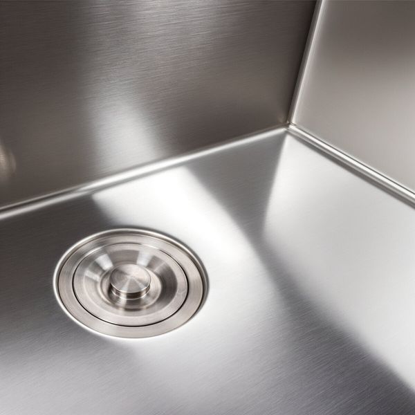 Кухонна мийка Platinum Handmade 650х450х220 (товщина 3,0/1,5 мм корзина та дозатор в комплекті) 23576 фото