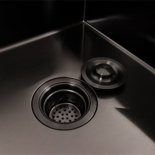 Кухонная мойка CM 65*50 L черная PVD VALESO Handmade (круглый сифон 3,0/0,8) 45901 фото